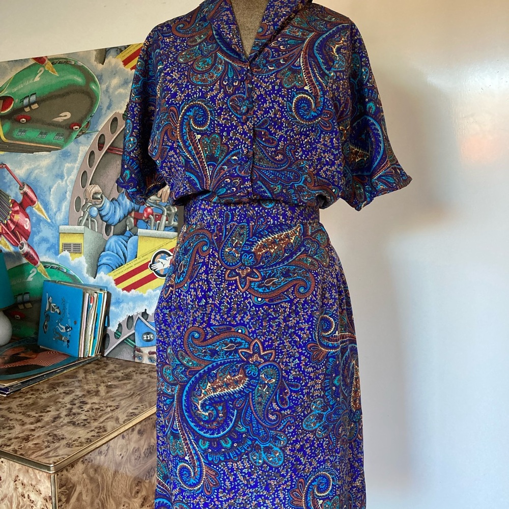 VINTAGE Handmade Suit- (6 Outfits‼️) - Picture 4 of 9